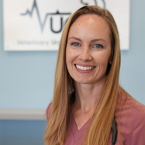 Kerri Papanicholas, DVM